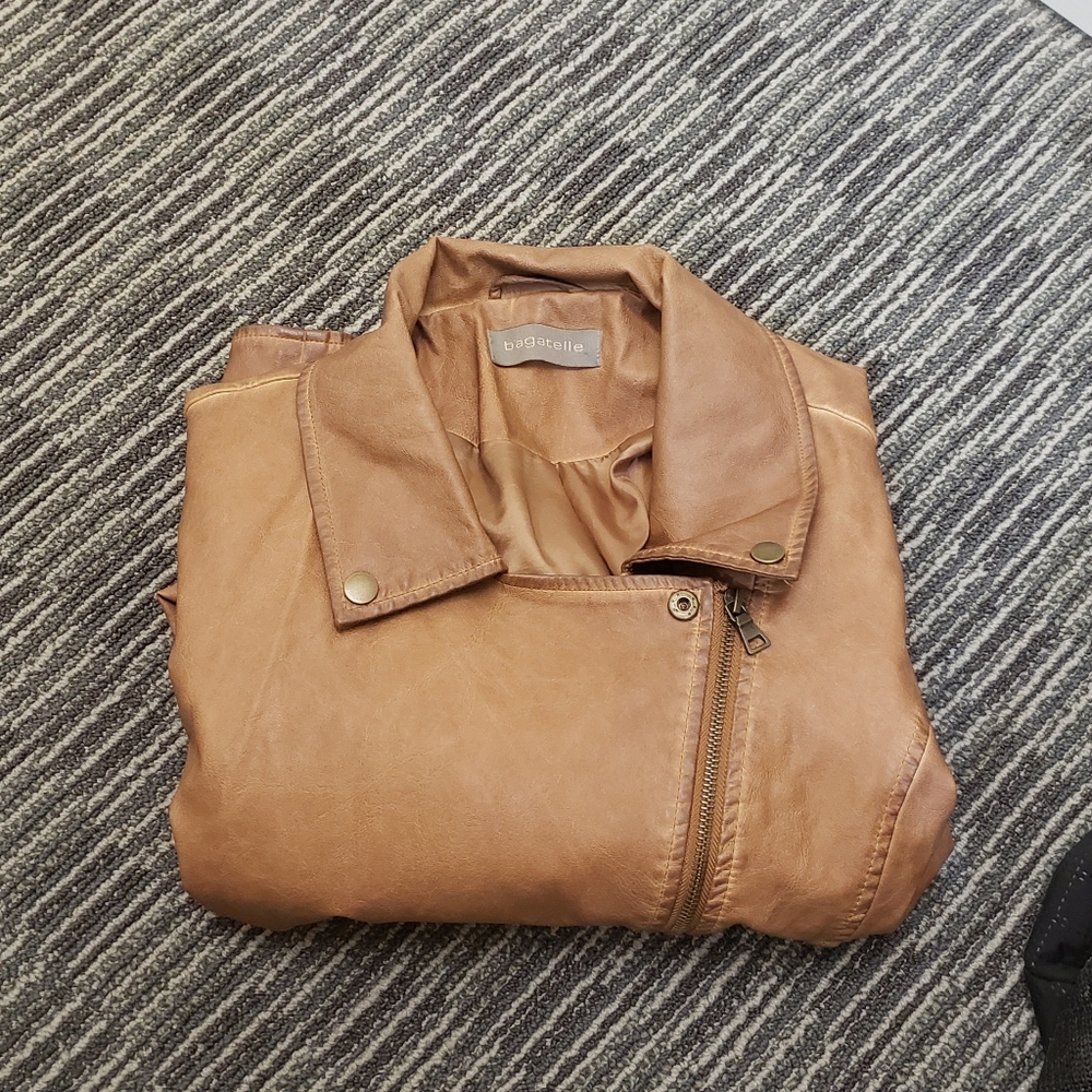 Bagatelle, Brown faux leather jacket, collar, zipper front, SZ XL - Picture 16 of 16